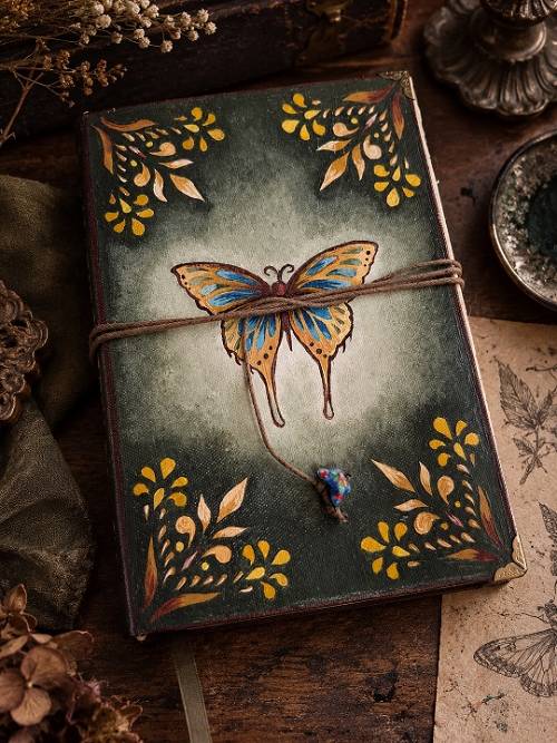 Papillon — handbound journal